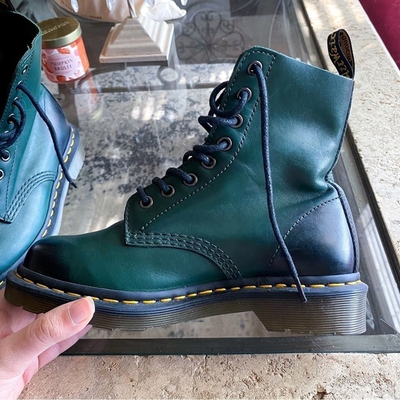 Dr. Martens Boot 1460 Pascal Leather Gradient Green Antique Temperley 6 GUC - Picture 7 of 13